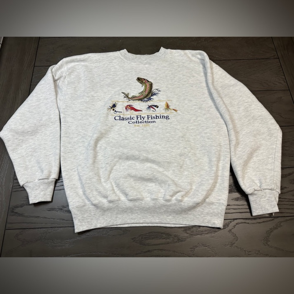 90's Classic Vintage Fly Fishing Embroidered Graphic Sweatshirt